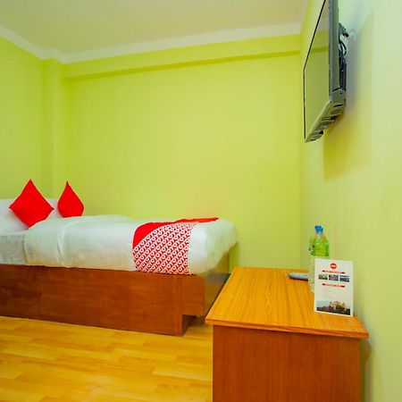 Oyo 589 Hotel Trimurti Kathmandu Bagian luar foto