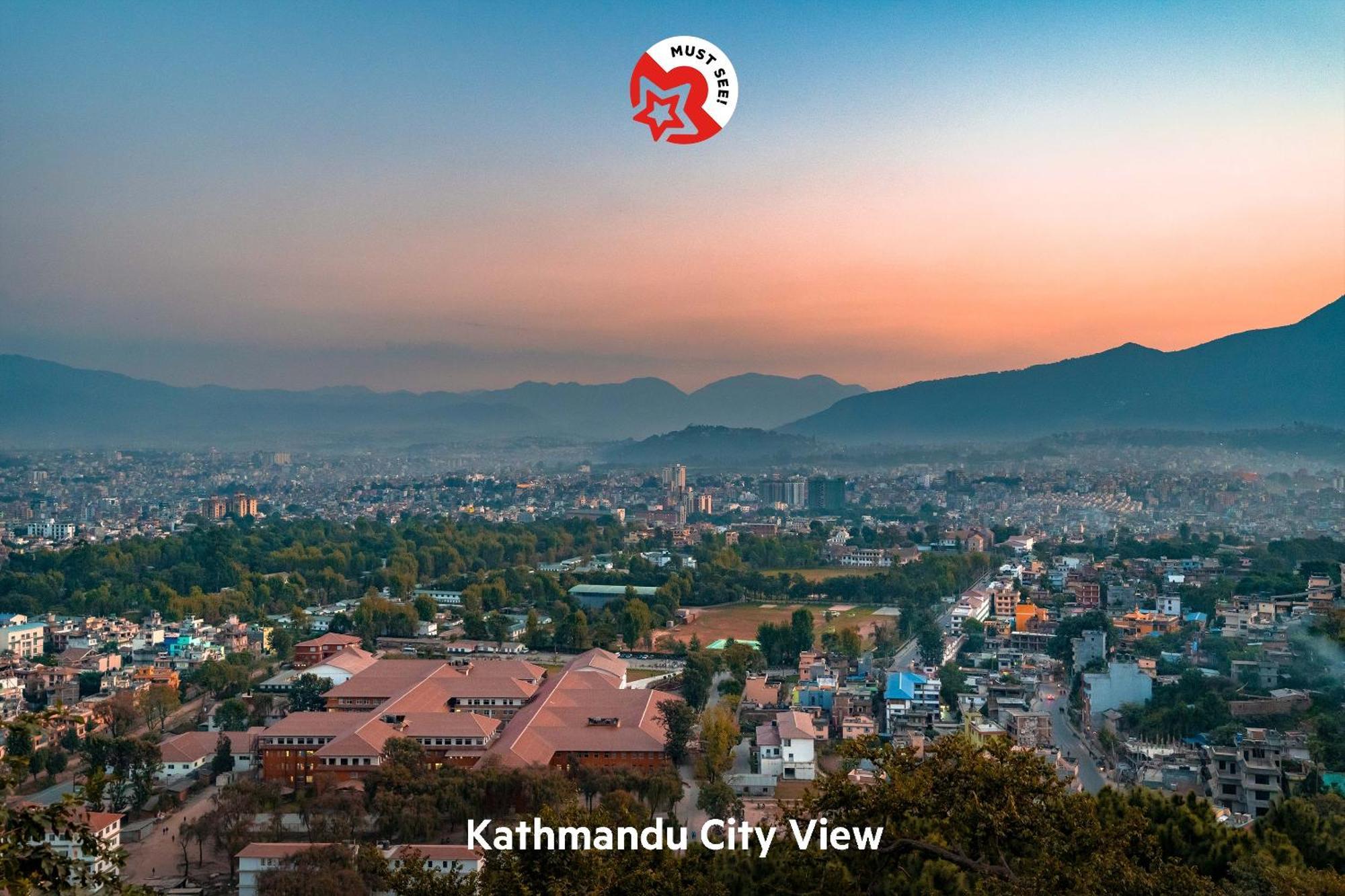 Oyo 589 Hotel Trimurti Kathmandu Bagian luar foto