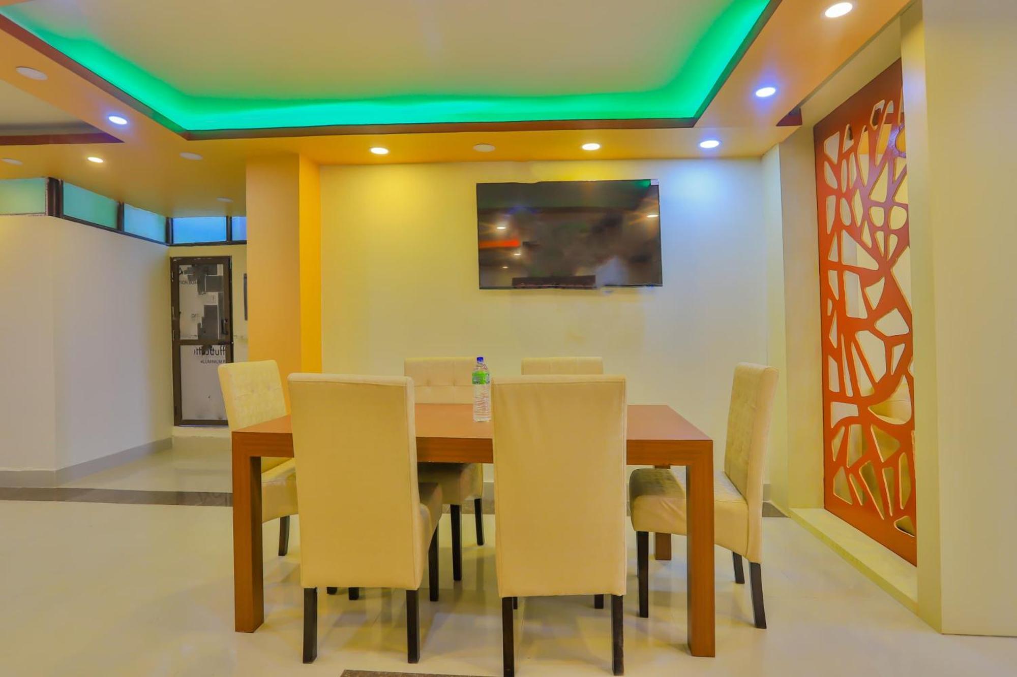 Oyo 589 Hotel Trimurti Kathmandu Bagian luar foto
