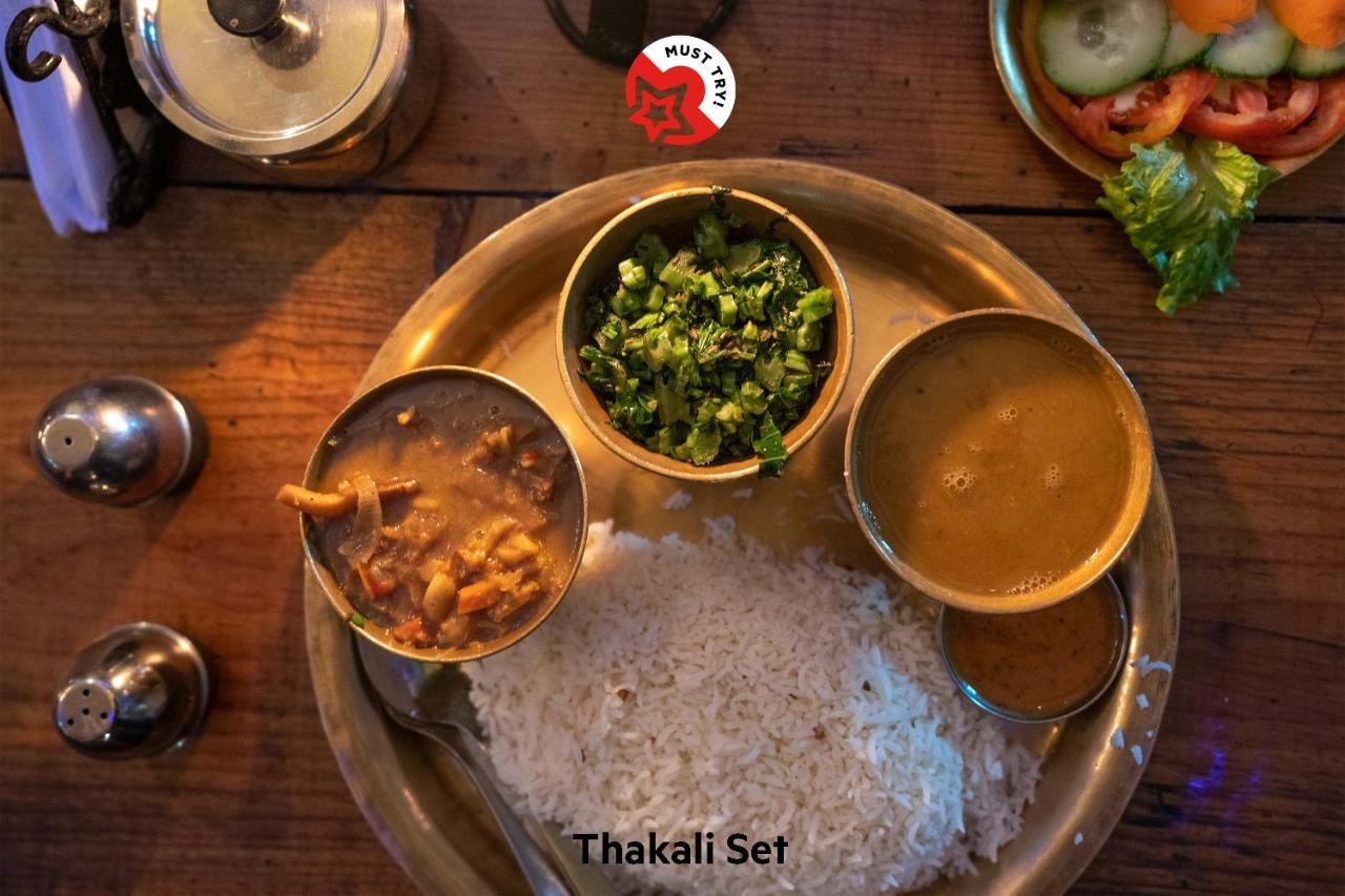 Oyo 589 Hotel Trimurti Kathmandu Bagian luar foto